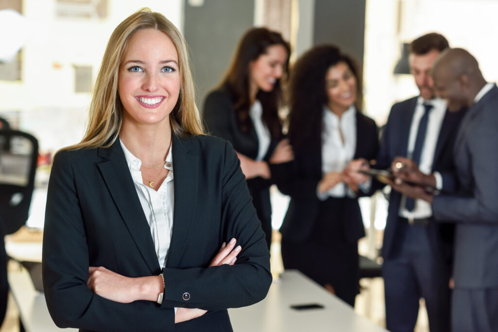businesswoman leader modern office with businesspeople workin